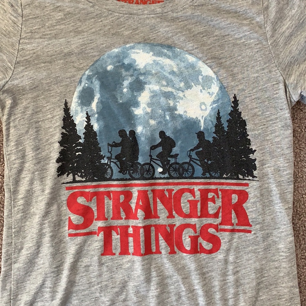 Stranger things shirt - Picture 2 of 3